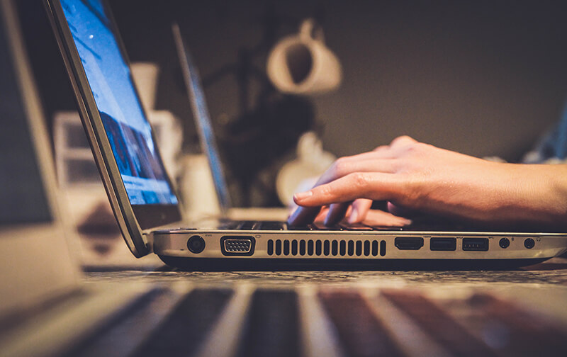 fingers on a keyboard